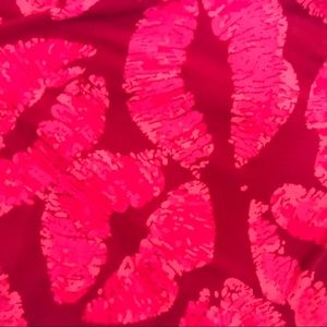 LulaRoe leggings OS brand new. Kisses!